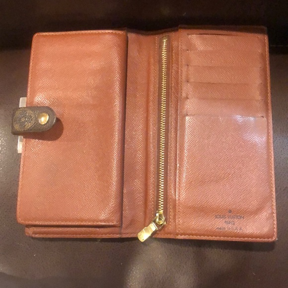 LOUIS VUITTON Monogram Kisslock Bifold Full Length Wallet Clutch - Picture 9 of 17